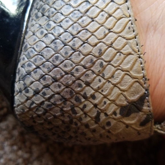 Wedge - Picture 8 of 8